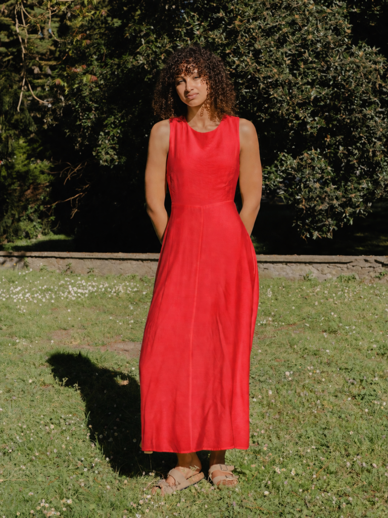 Robe longue fluide – Élégance & légèreté (Corail)