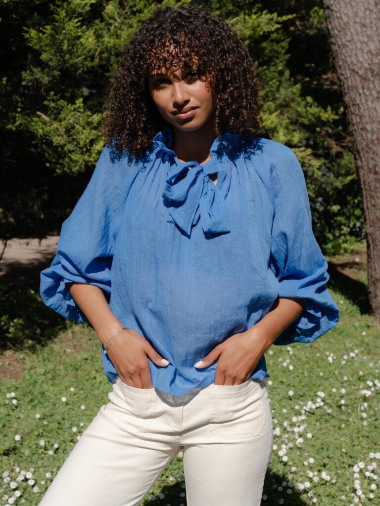 Blouse en voile de coton – Légèreté & élégance (Bleu)